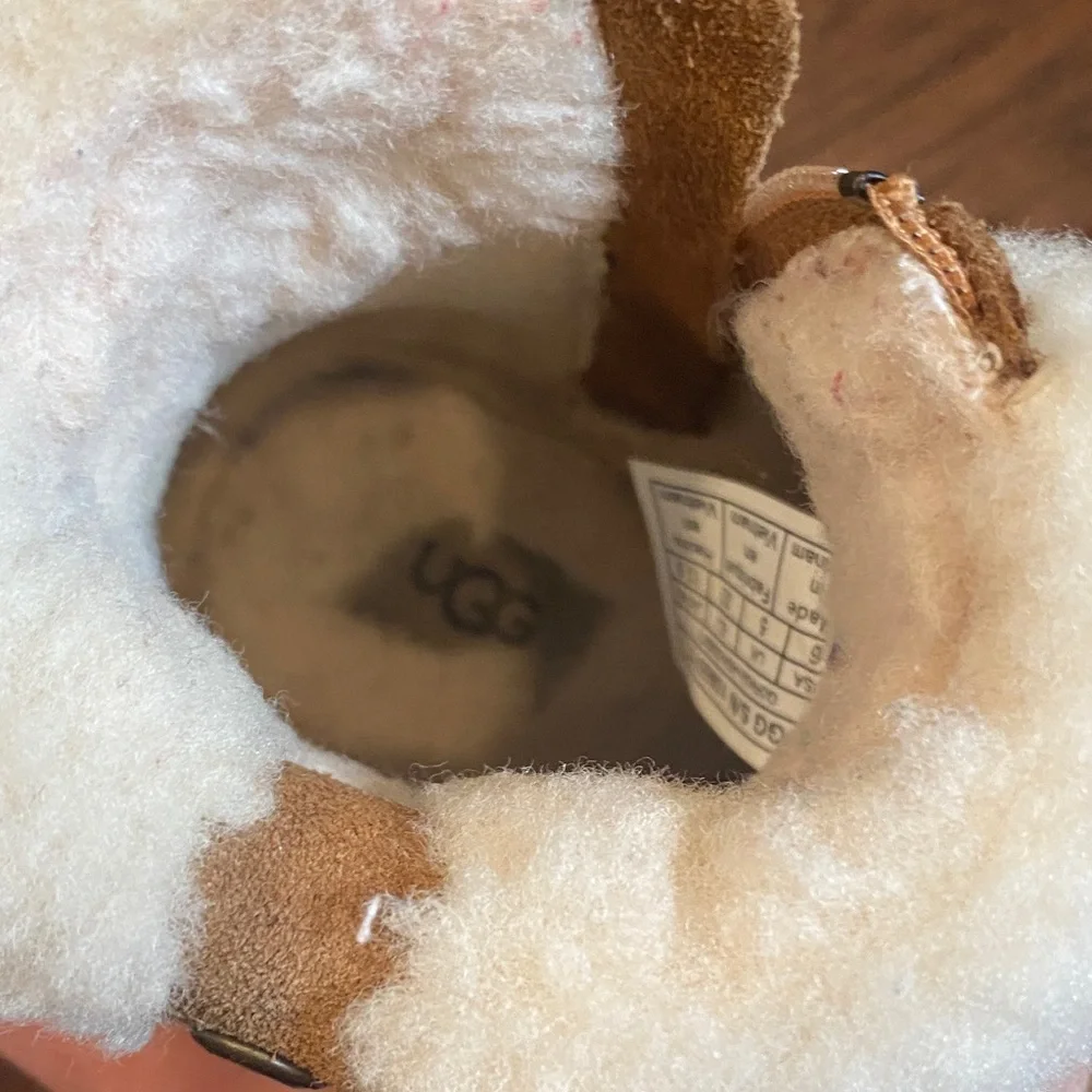 UGG Kids Boots in Tan and Cream